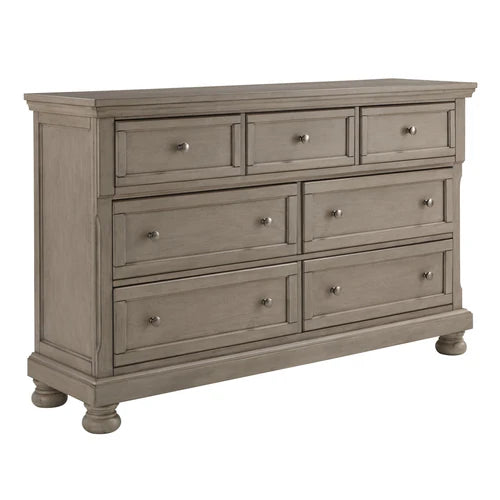 Signature Design by Ashley Lettner 7-Drawer Dresser (Minor Damage)