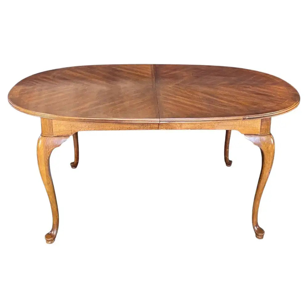 Queen Anne Style Oval Extendable Dining Table - walnut