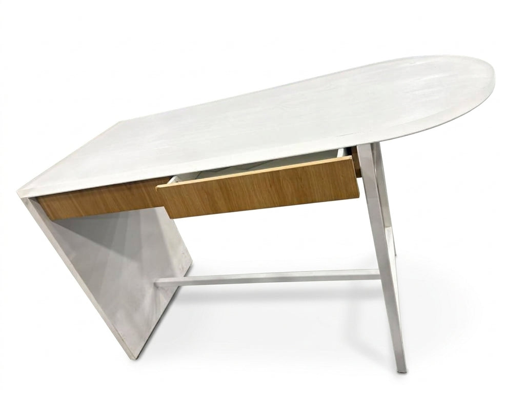 Retail Display Counter with Rounded Extension