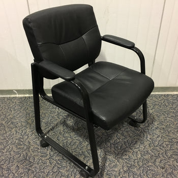 BLACK SIDE CHAIR ON CASTERS